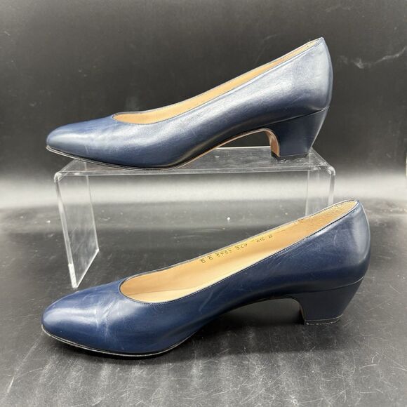 Salvatore Ferragamo Blue Patent Leather Kitten Pump Womens 6.5 B Made In Italy - Picture 2 of 8